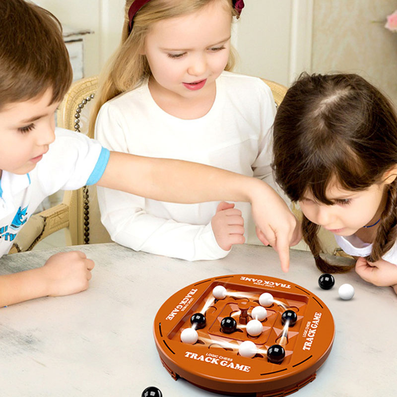 Chess Game Fun Table Top Orbit - Strategy Board Game recension och pris